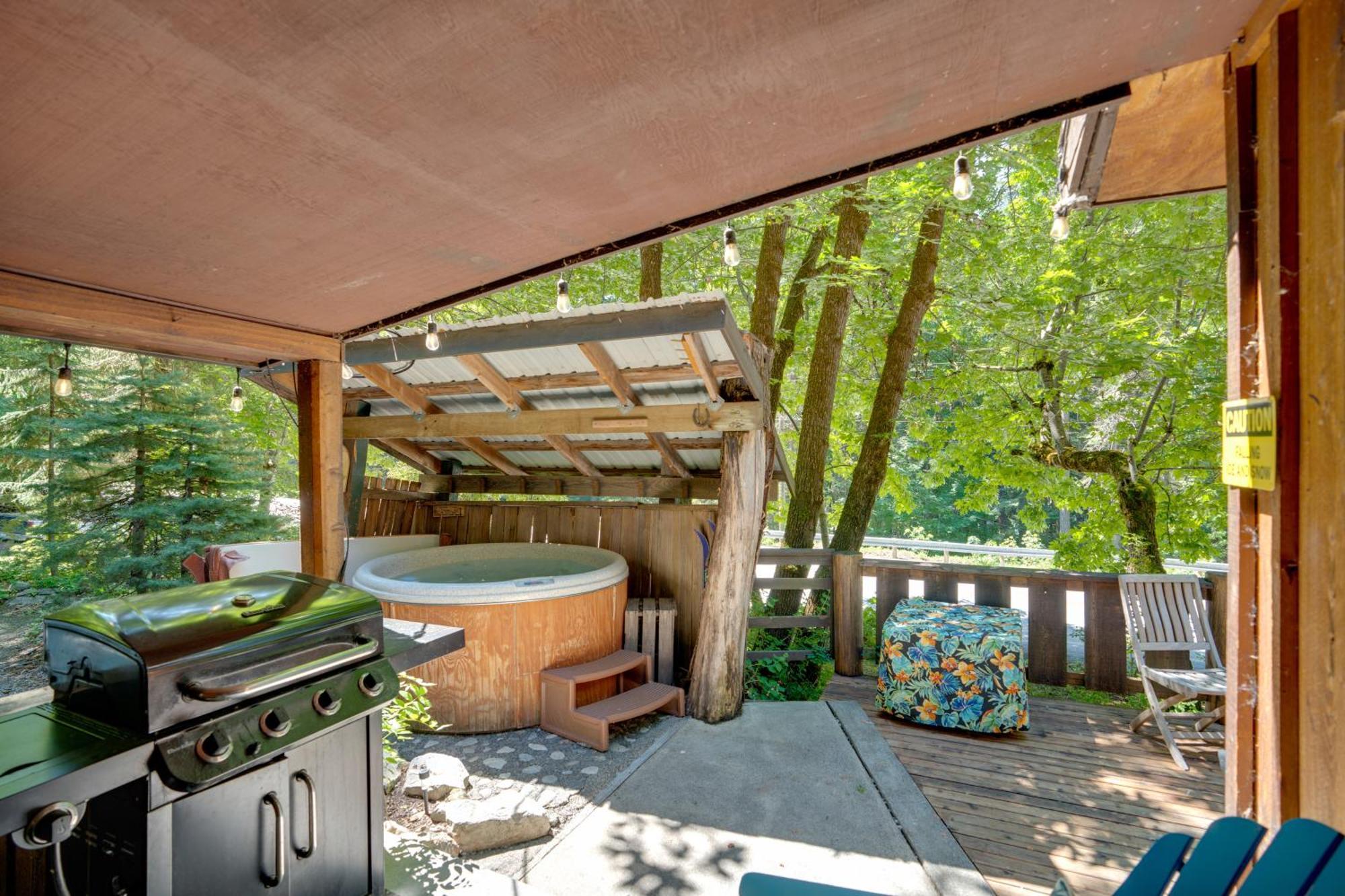 Leavenworth Cabin With Private Hot Tub! 외부 사진